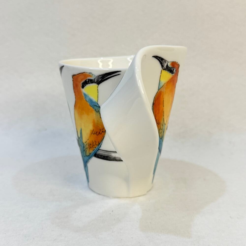 Villeroy & Boch Colorful Bee-Eater Birds NewWave Twisted Handle Coffee Mug 10 oz - Picture 4 of 7
